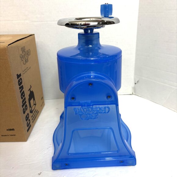 Pampered Chef Ice Shaver #2945 with 3 Cups / Lids Discontinued - Picture 5 of 13